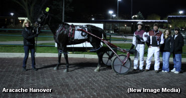 Aracache Hanover Upsets Older Foes
