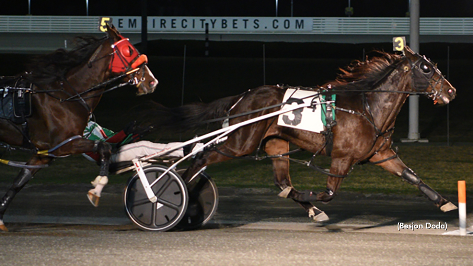 'Saranac' Wins Gents Prelim