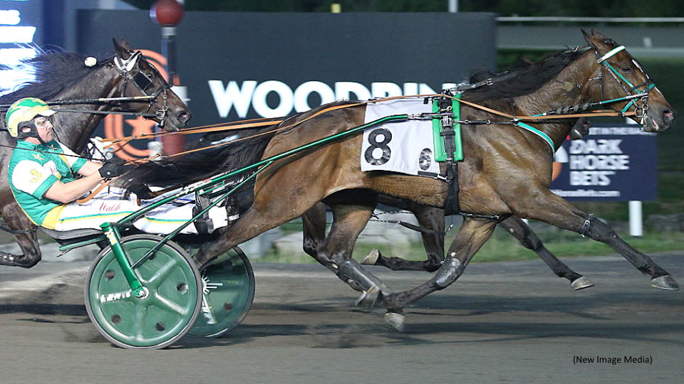 Esplosione Excels In Mohawk Main Event