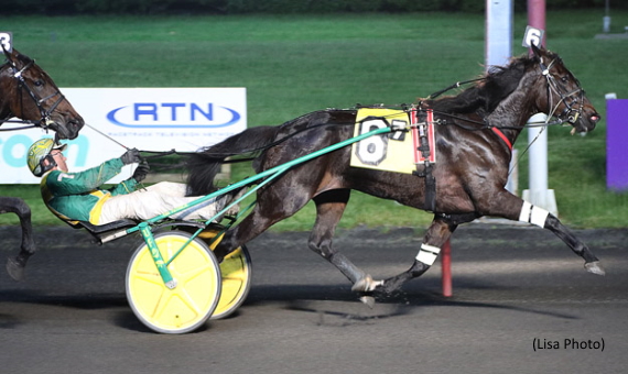 Fashion Schooner, Pretender Prevail In NJSS Finals