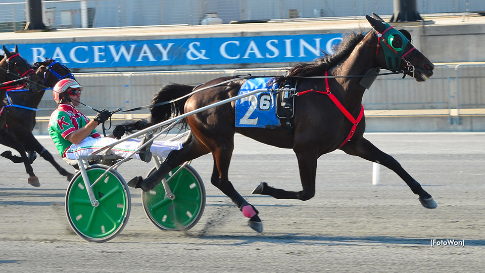 'Quiksilvr' Scores At Harrington