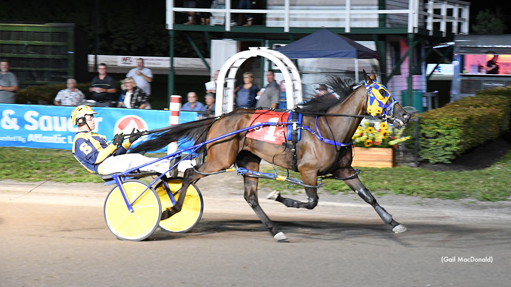 JM Sportsfan Zooms At Charlottetown