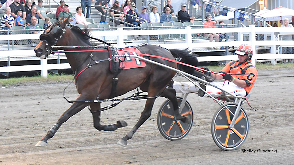 Sophomores Continue Maine Win Streaks 