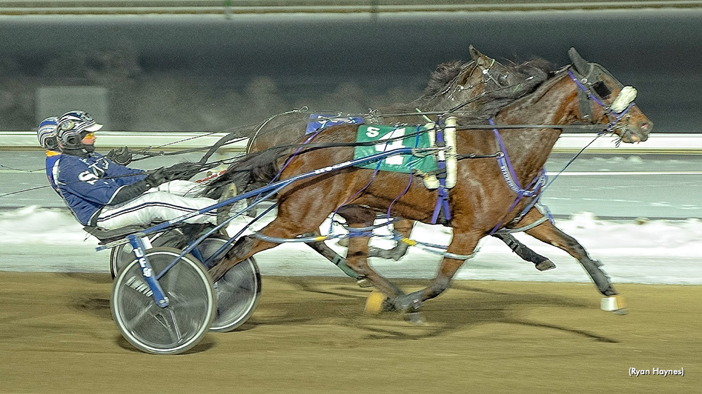 Carro B Bunsen Bests Century Mile Peers