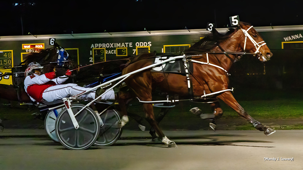 Demeter N Wins By An Inch At Batavia