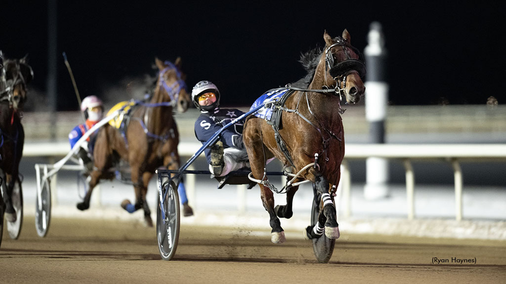 L A Woman Takes New Mark Defeating Century Distaffers