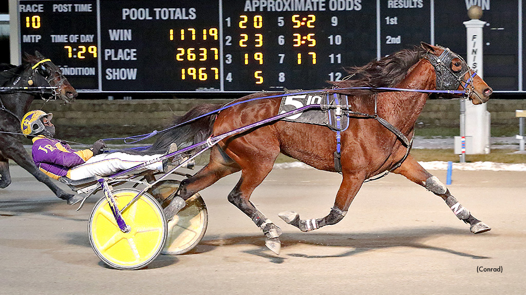 Sly Little Fox Finishes Big In Dayton Open