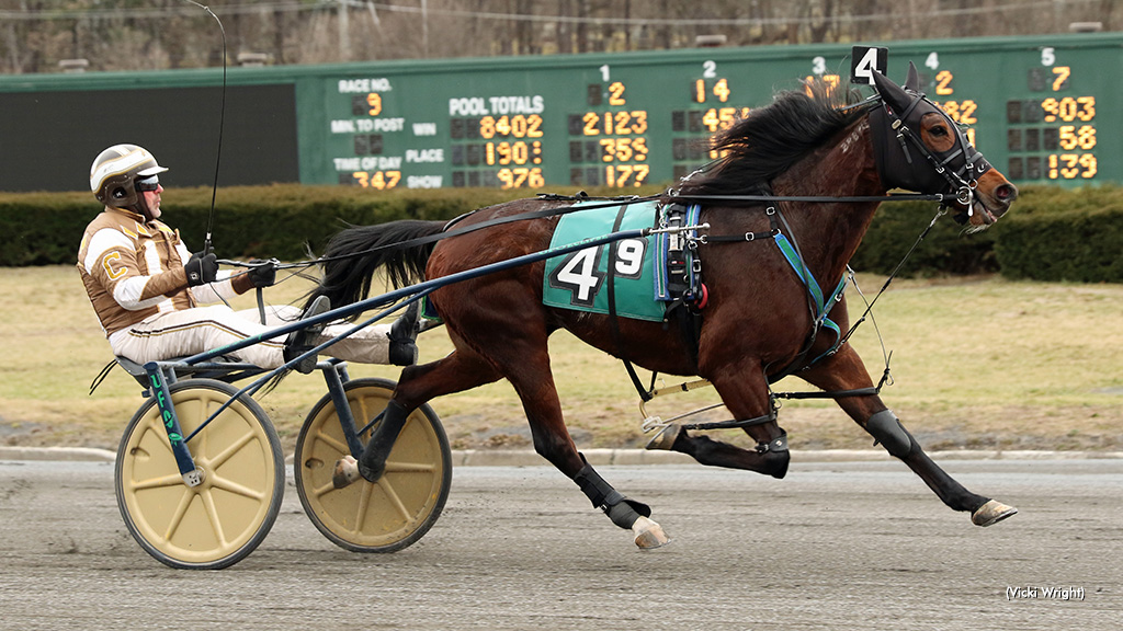 Calabrese Sweeps AHDC Trots