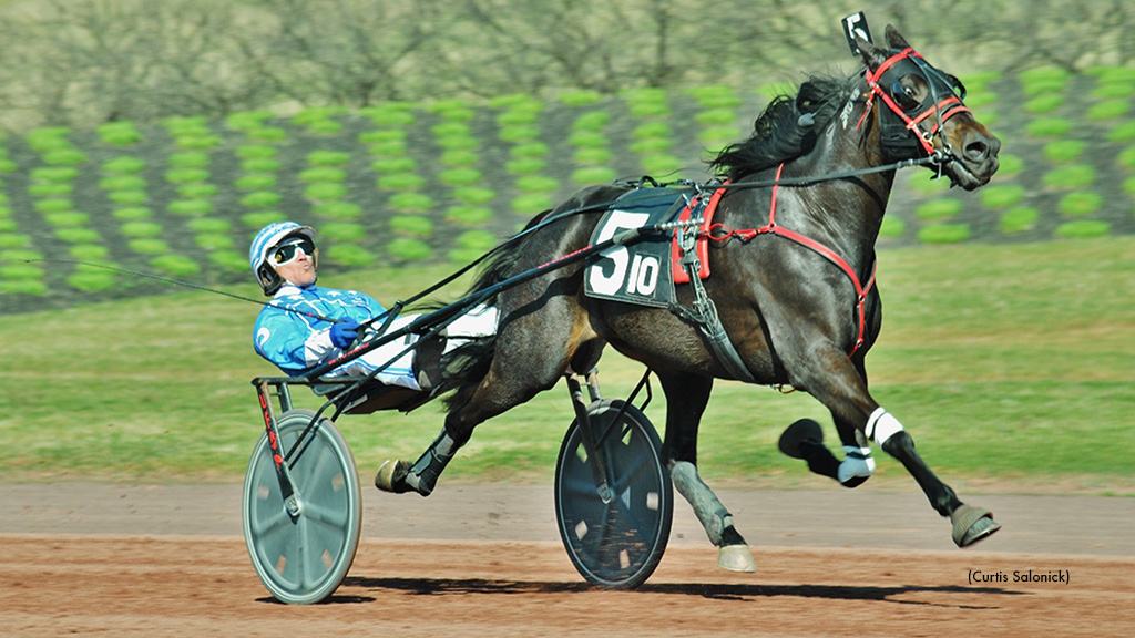 Pantaleano, Betts Top In Game Of Claims Trot