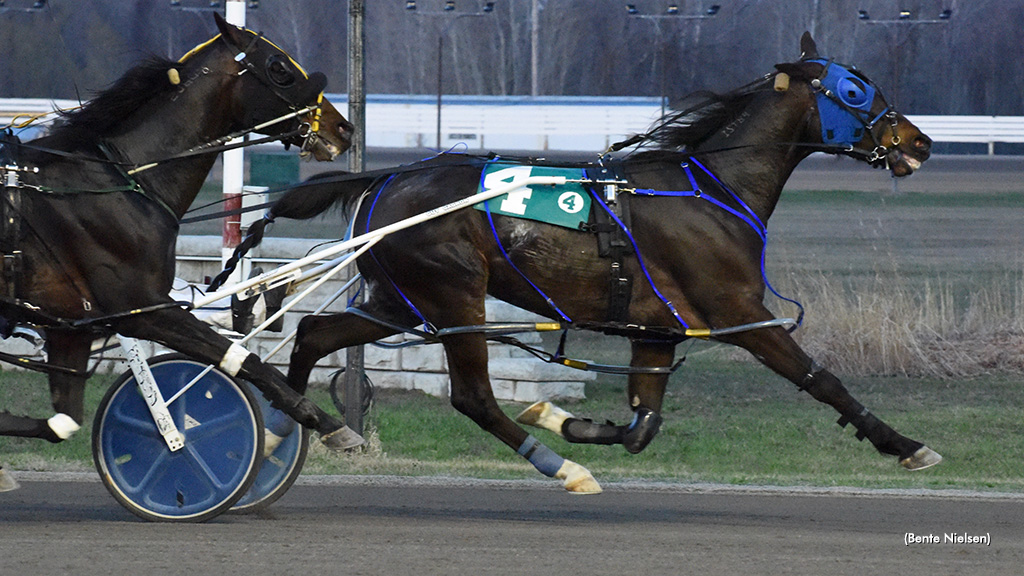 The Light Speed Down The Road At Rideau