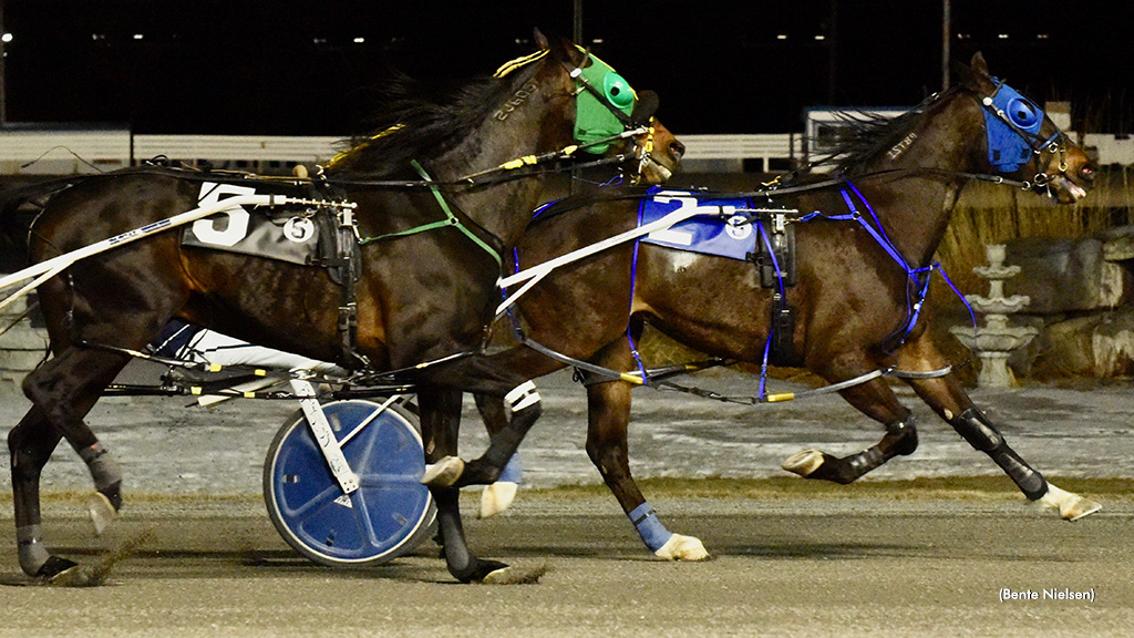 The Light Speed Shines In Rideau Return