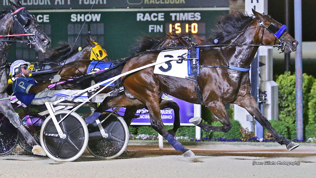 Flagman Establishes Hoosier Park Track Record