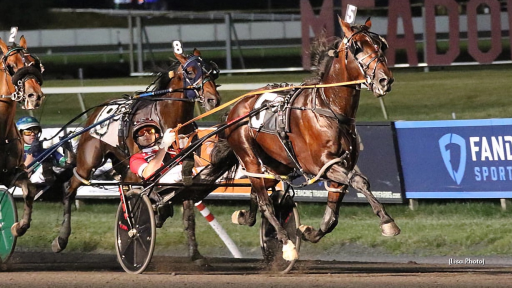 Dunn, Svanstedt Sweep Graduate Finals
