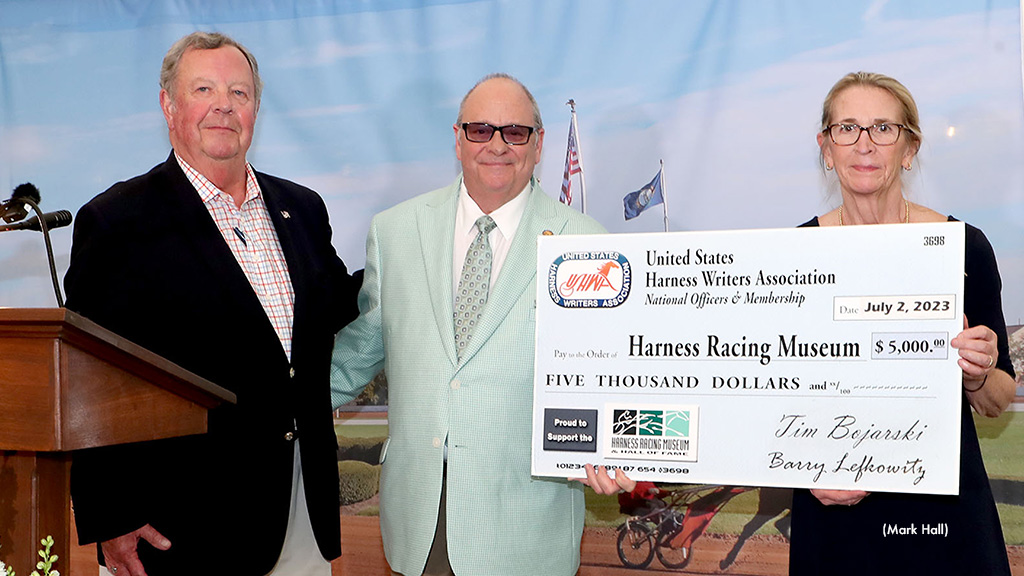 USHWA Donates $5,000 To Museum