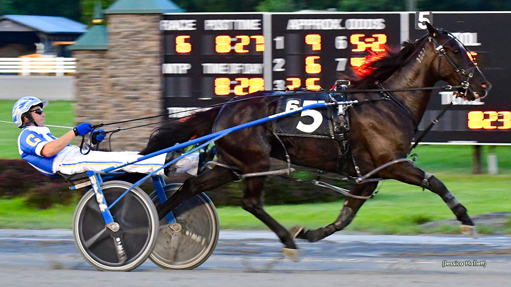 Uncle Jord A Powers Home In Saratoga Open