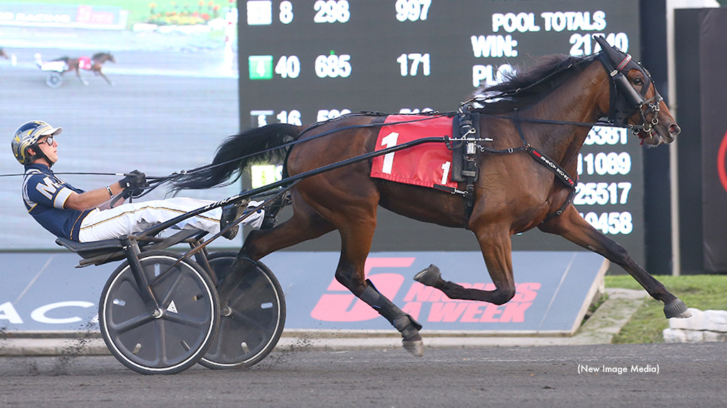Series Action Dominates Mohawk Card