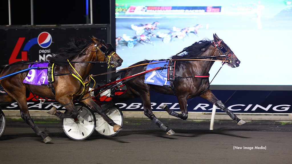 Series Finales Contested At Mohawk Series Finales Contested At Mohawk