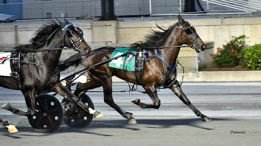 Dover Kicks Off 54th Harness Racing Season