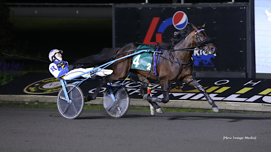 Tattoo Artist Tunes Up For Breeders Crown