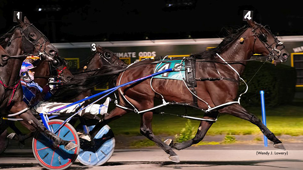 Won Surreal Deal, Cummings Big Winners At Batavia