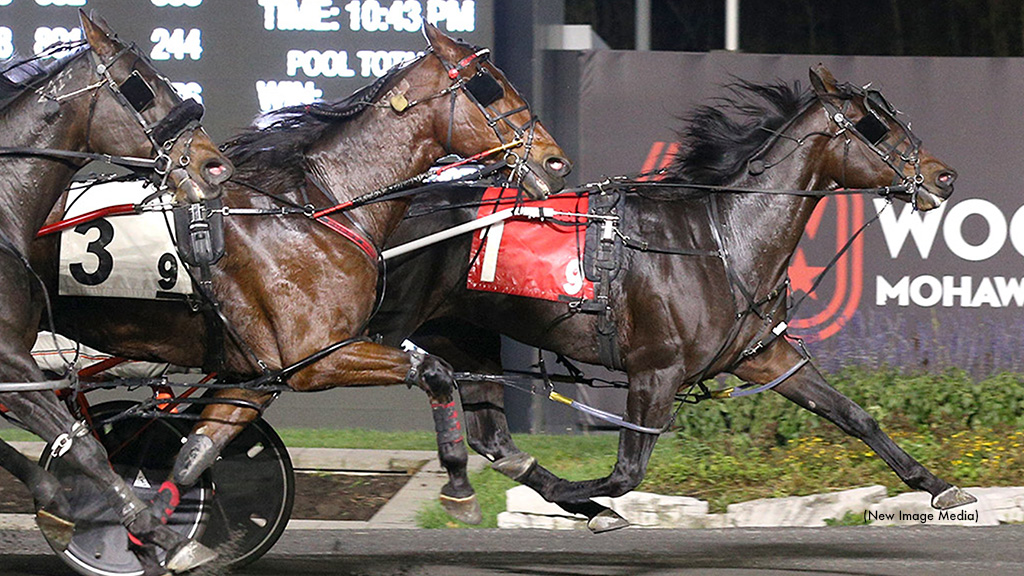 Emmetts Buddy Triumphs In Mohawk Preferred