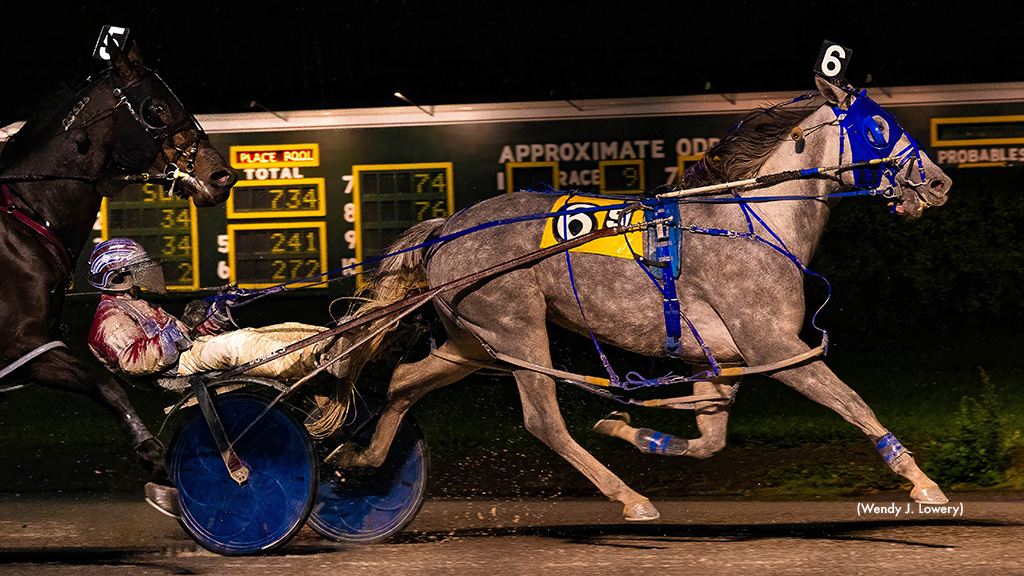 Rightfully Mine Storms Home To Win Batavia Open