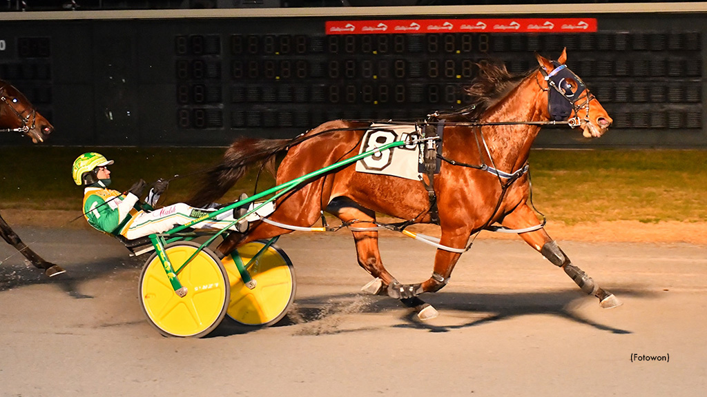 Boudoir Hanover Breezes In Dover Open