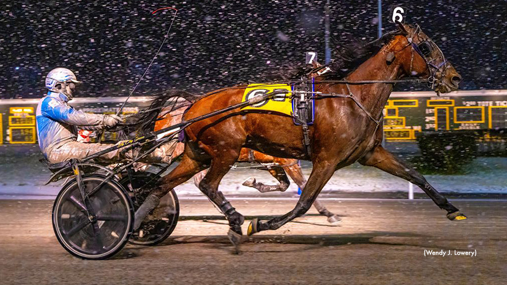 Comeonover Hanover, Lanjo Lee Top Batavia Opens Comeonover Hanover, Lanjo Lee Top Batavia Opens