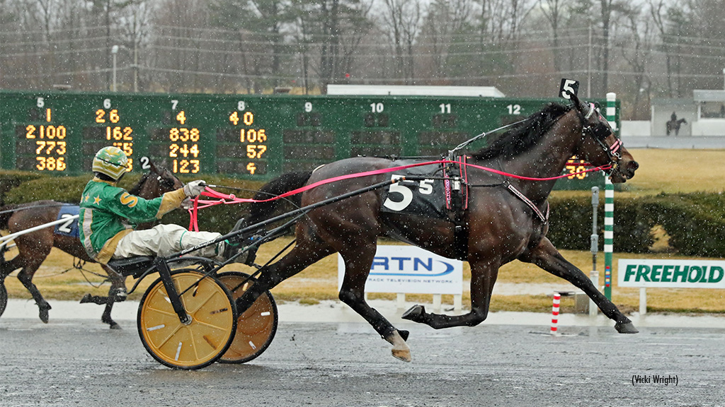 Sheridan Pounces To AHDC Win