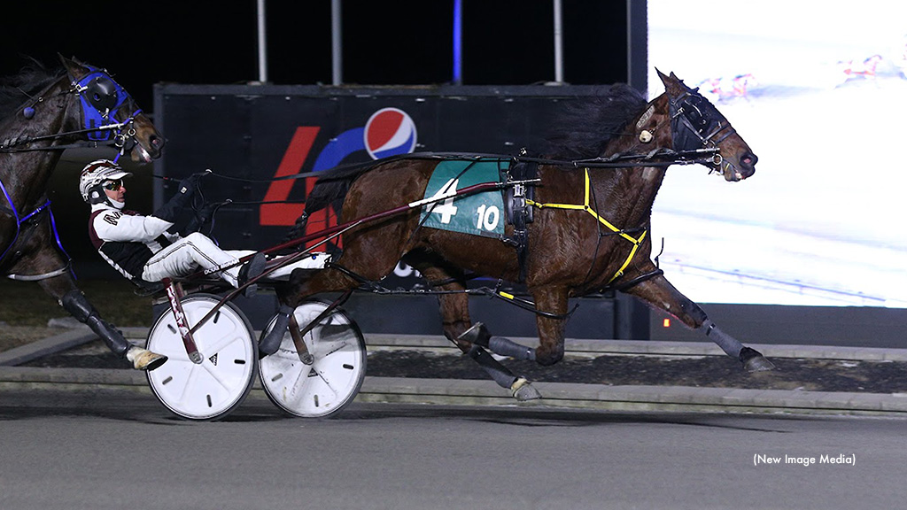 Del Diggity Makes It Six At Mohawk
