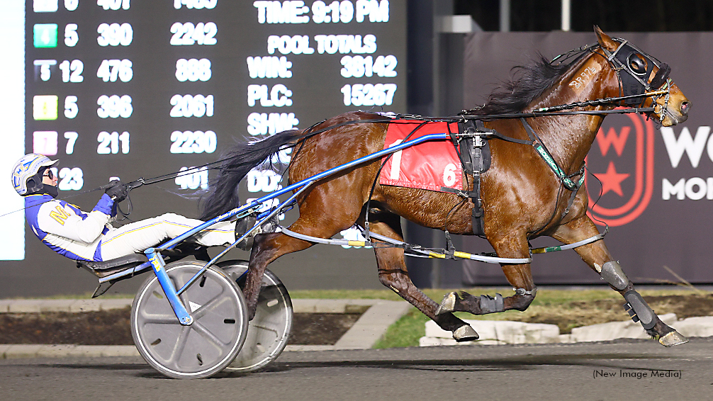 MacDonald Bags Five At Mohawk Saturday