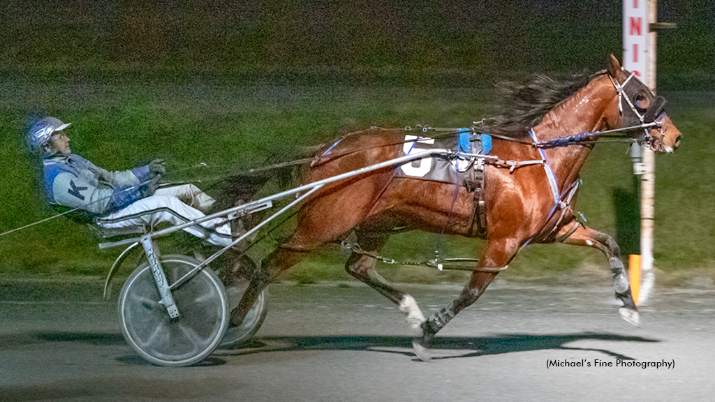 Western Summit Defeats Preferred Mares At Fraser
