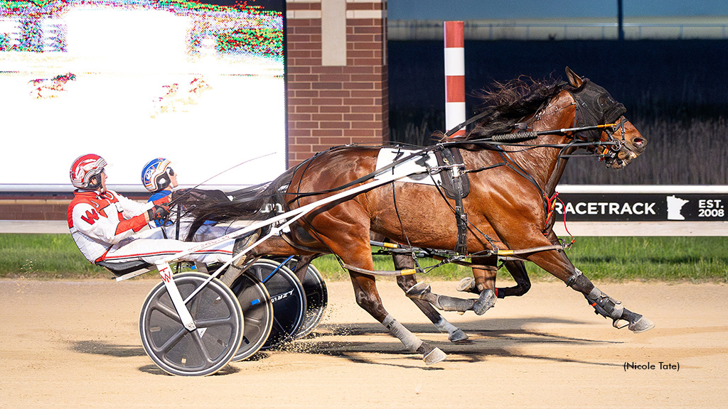 American Dreamer Wins Aces Open In A Photo Finish