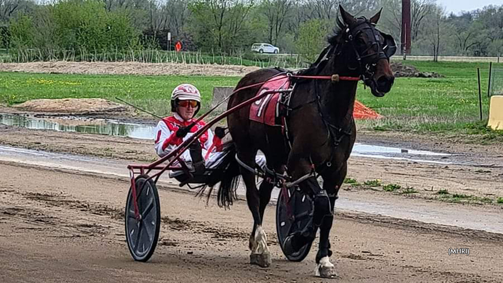 Minnesota Racing Season Opens At Cannon Falls Fair