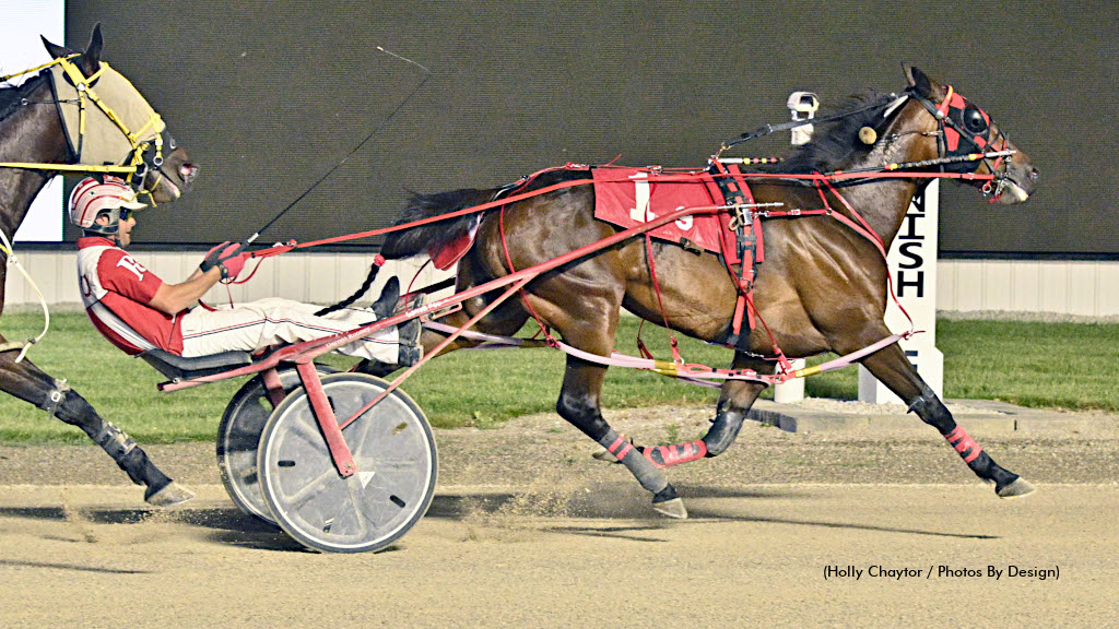 Rooney, McQueen Dominate At Hiawatha