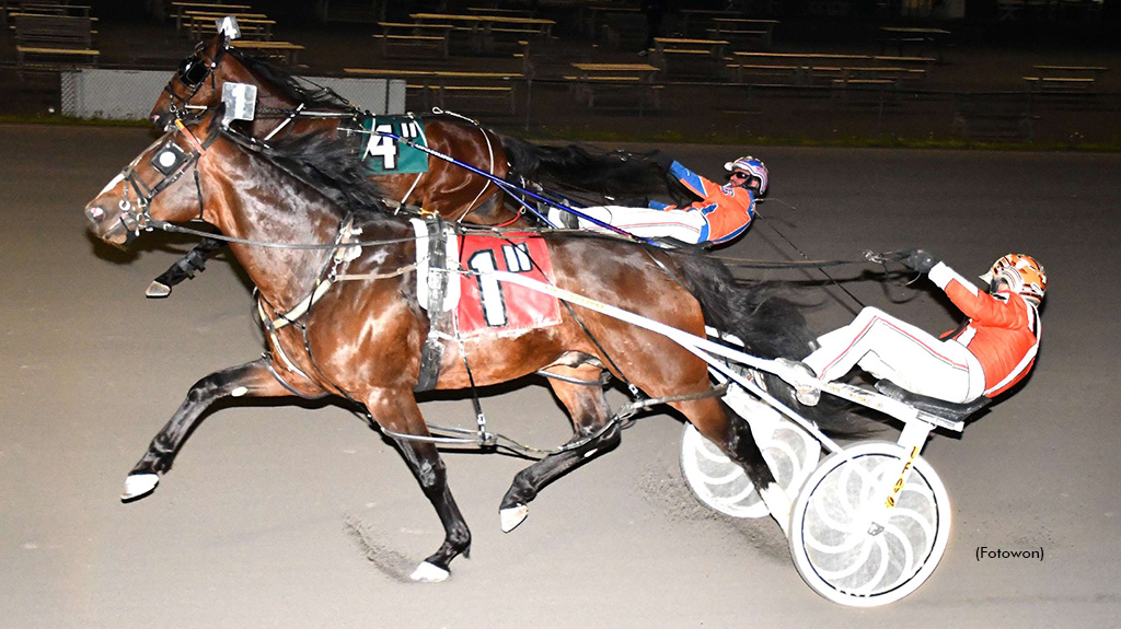 Favourites Take New Marks In Vernon Opens