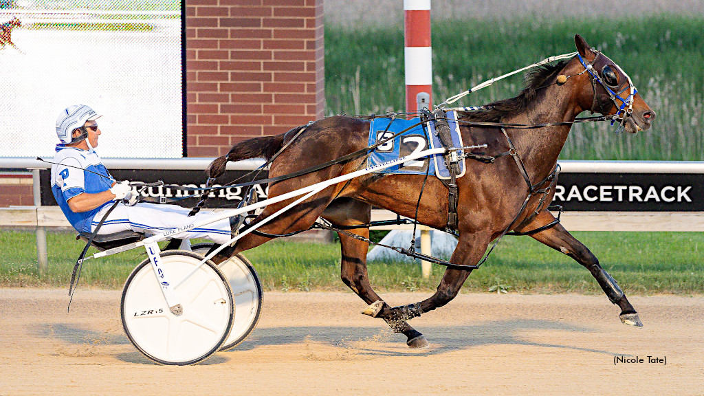 Aint She Special Wins Aces Open Thursday