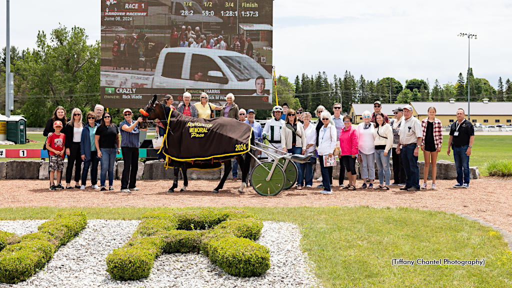 Crazly Cruises In Ken Houston Memorial