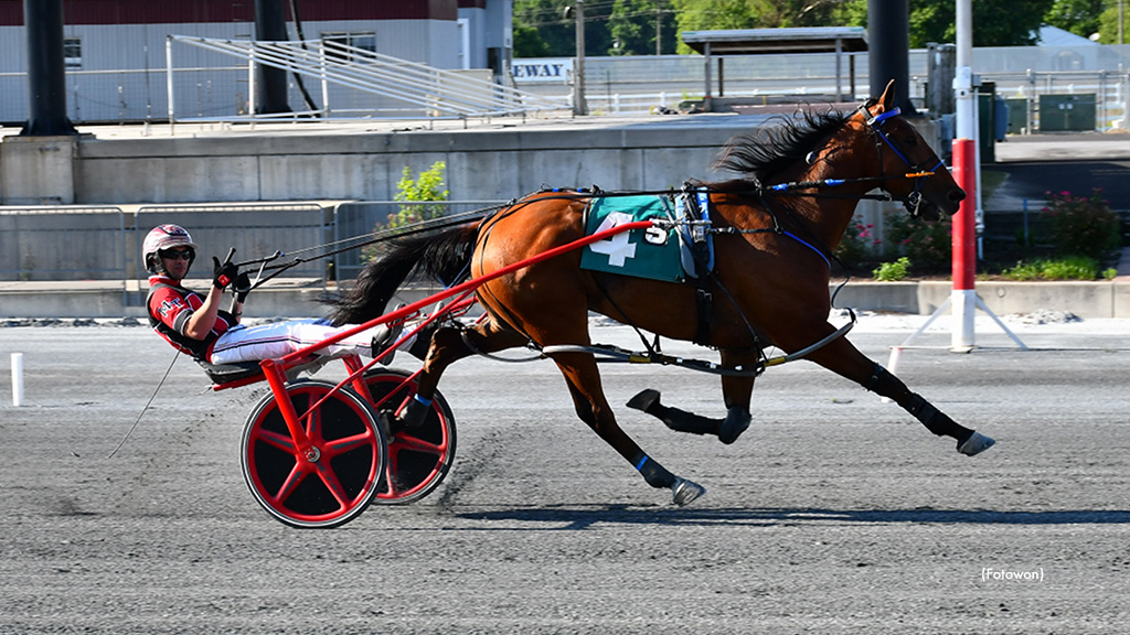 Layton Hanover Upsets In Rosecroft Open