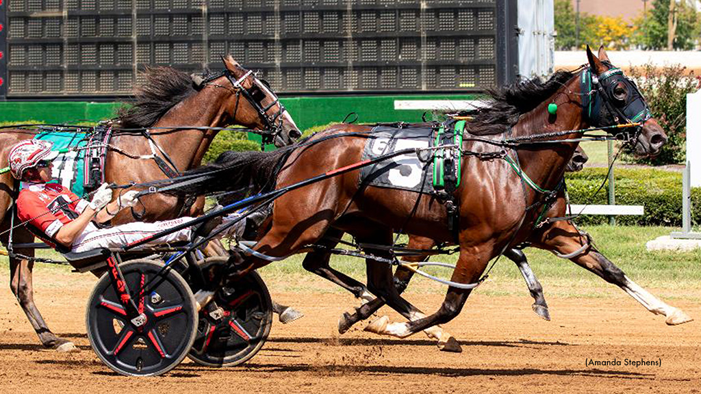Asweetbeachhere Prevails In KYSS; Luna Wins Six