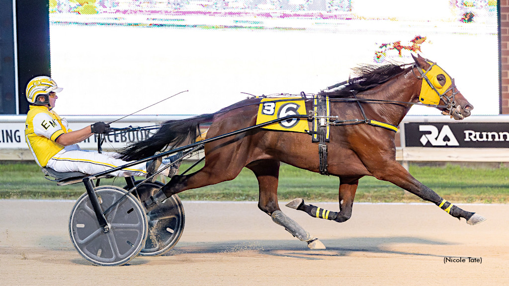 Attraente Dazzles In Aces Track Record Tuesday