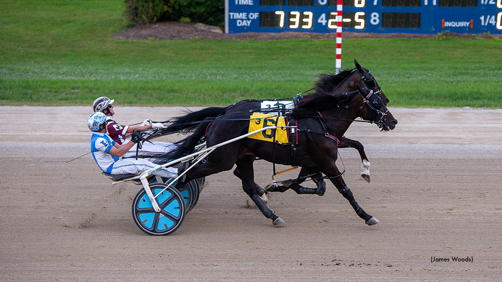 Buttinski Noses Out Prospect Win