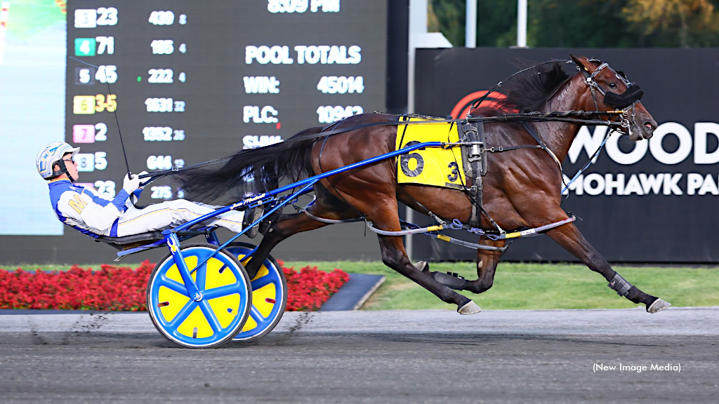 Always B Naughty, Nice Buns Impressive At Mohawk