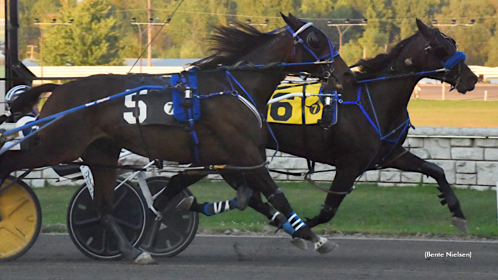 Gagnon Nets Hat Trick Thursday At Rideau