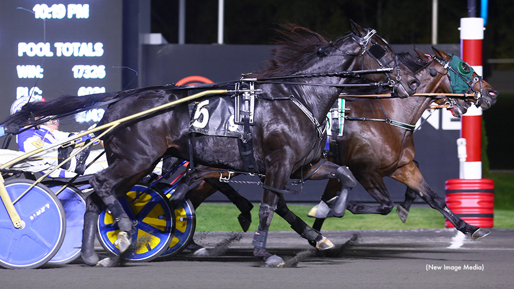 Amigo Volo Triumphant In Preferred Trot At Mohawk