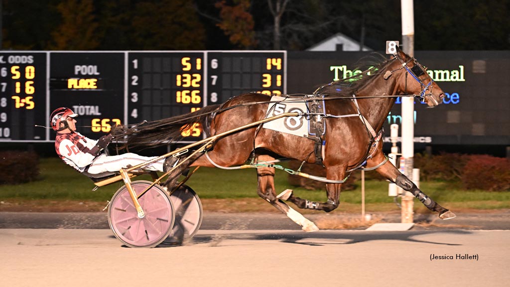 Henceforth winning at Saratoga Raceway