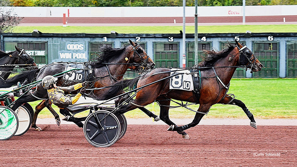 Maxim Hanover Swiftest In Pocono Features