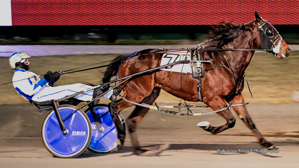 Rosecroft Raceway Meet Kicks Off