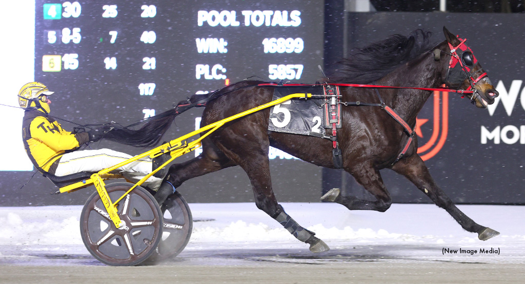 Henry Dominates Mohawk Card 