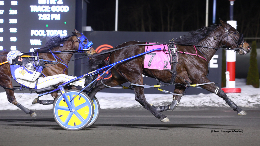 MacDonald Celebrates 4,000th Career Win